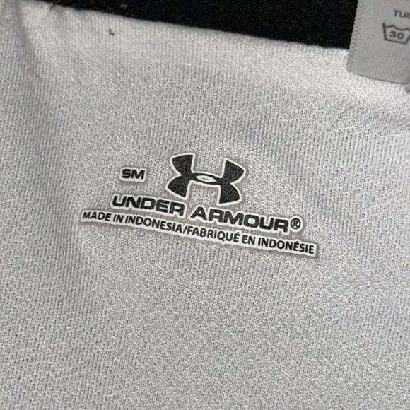 Black green white Under Armour shorts size small - Picture 3 of 3